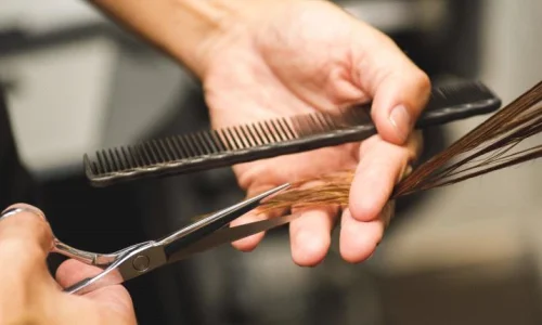 أهم 100 تفسير لرؤية المشط فى المنام لابن سيرين