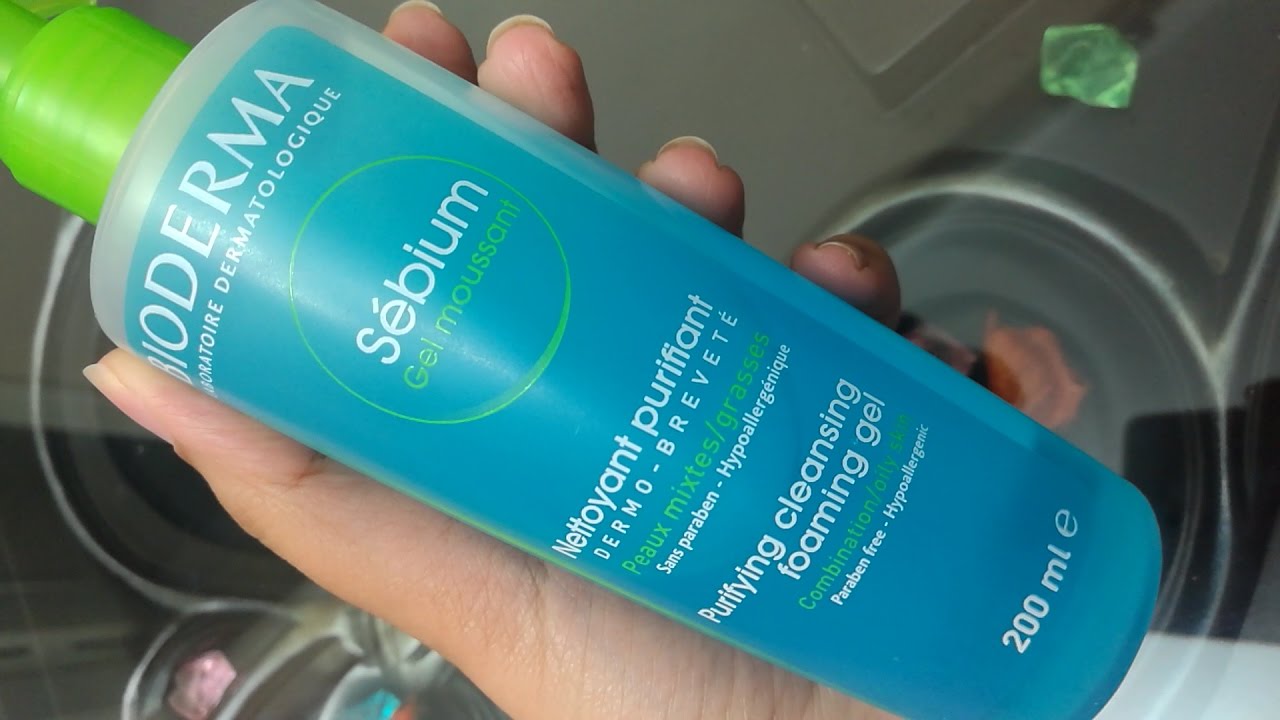 تونر للبشرة الدهنية وما هو أفضل تونر طبيعي قابض للمسام للبشرة الدهنية؟