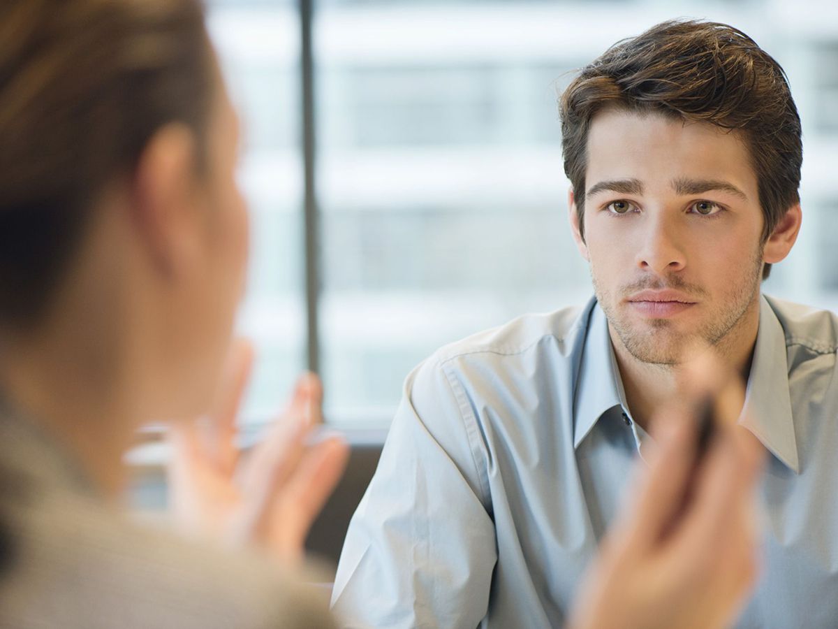 صفات في المرأة تخطف قلب الرجل وهل يحب الرجل المرأة الممتنعة؟