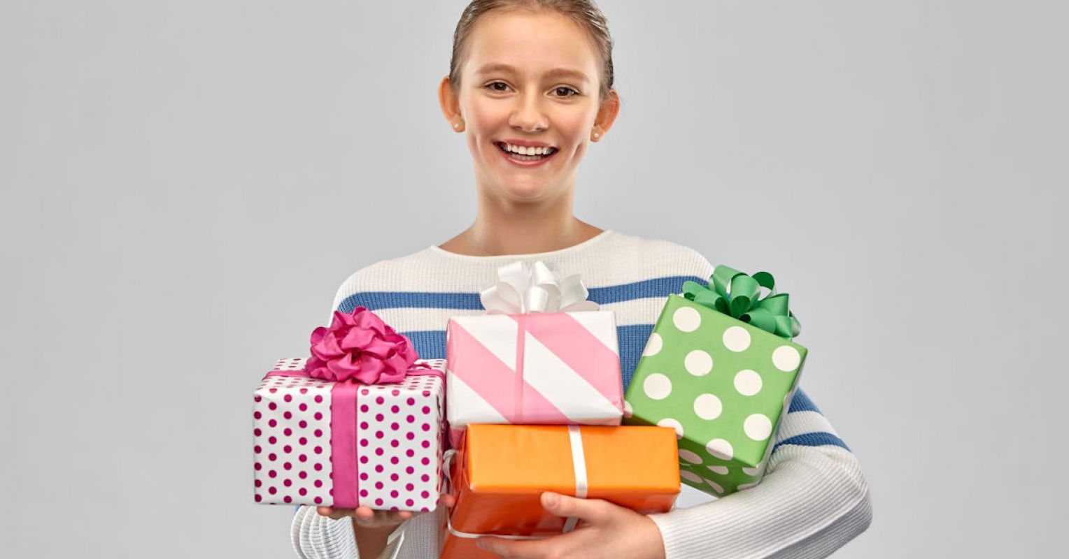 هدايا ميلاد اطفال
