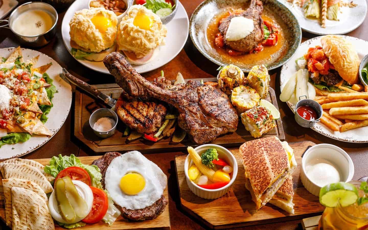 أهم 10 دلالات رؤيا الطعام في المنام لابن سيرين تعرف عليهم بالتفصيل