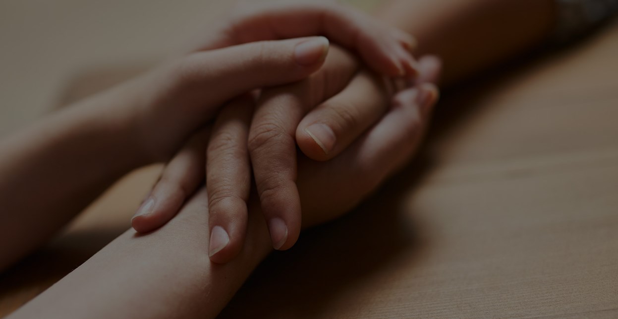 تفسير حلم السلام على الميت وتقبيله في المنام لابن سيرين